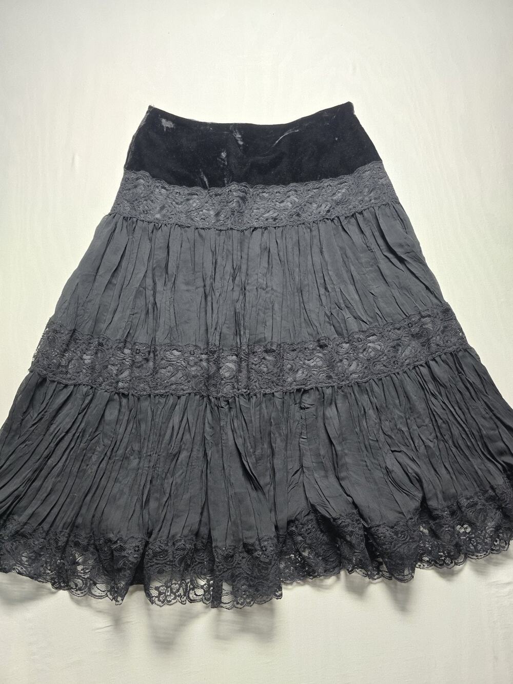Edward Silk Velvet Lace Skirt Black Size 8 Fairycore Grunge Goth Y2K